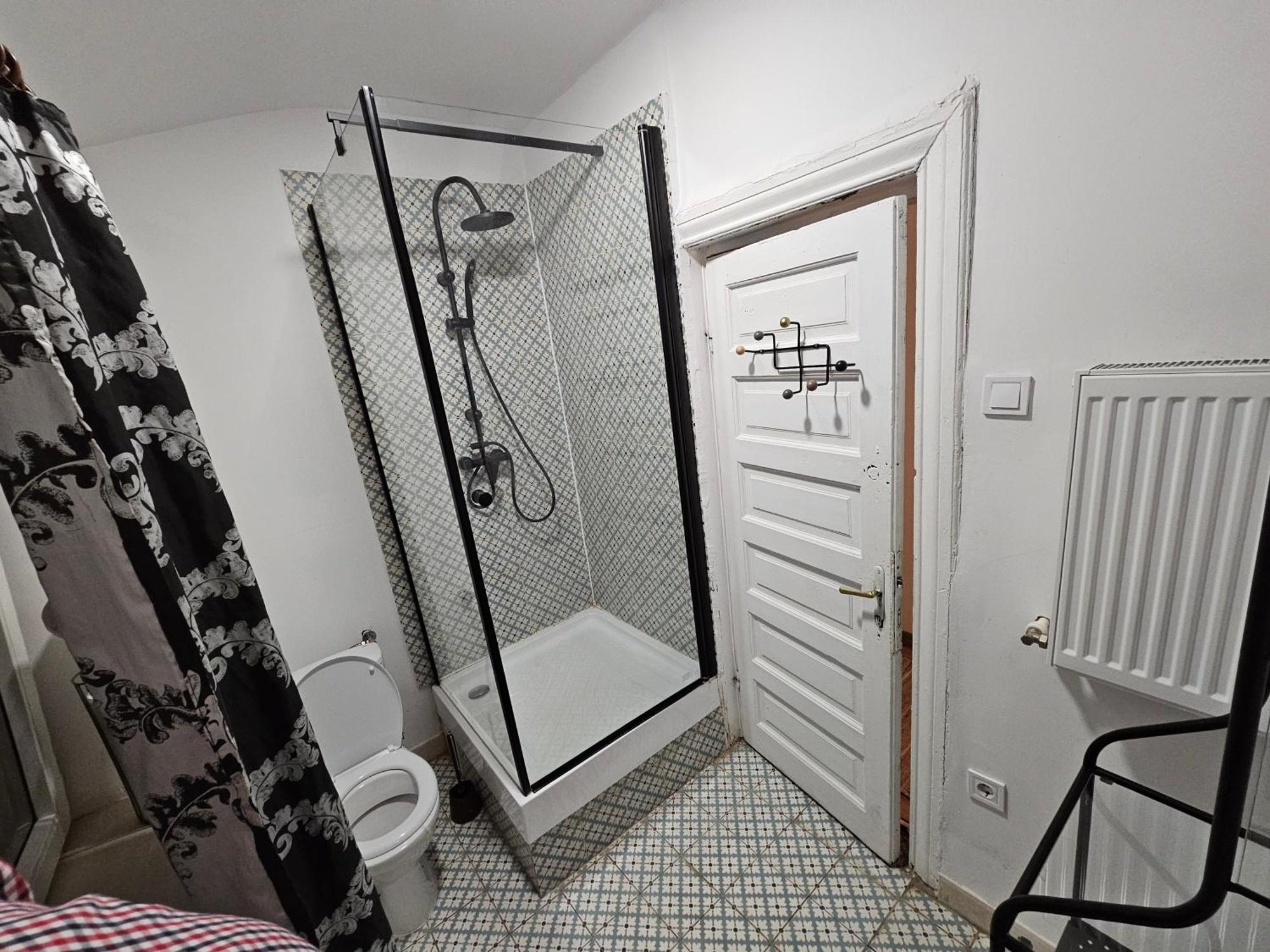 Private Room At Ceausescu'S Place In Old City Unirii Square 布加勒斯特 客房 照片